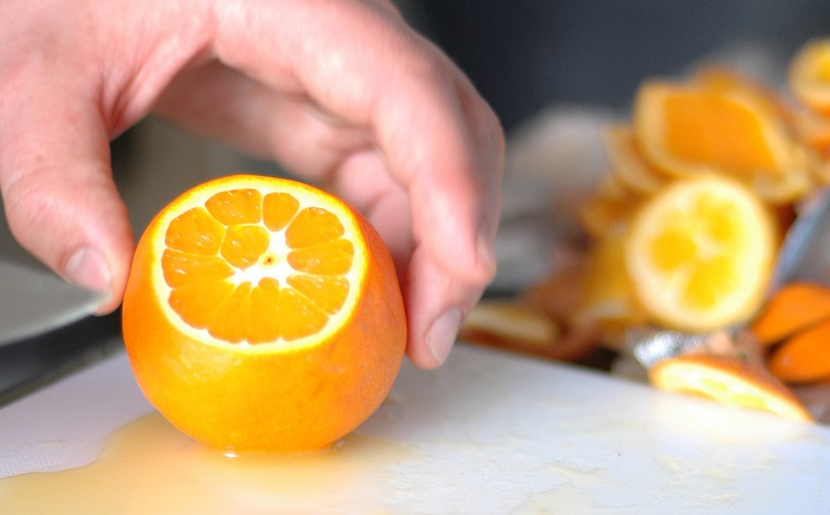 Slice Fruit As You Go When Making Cocktails